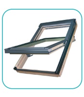 Среднеповоротное деревянное окно 660х1400 мм FAKRO FTP (CH)